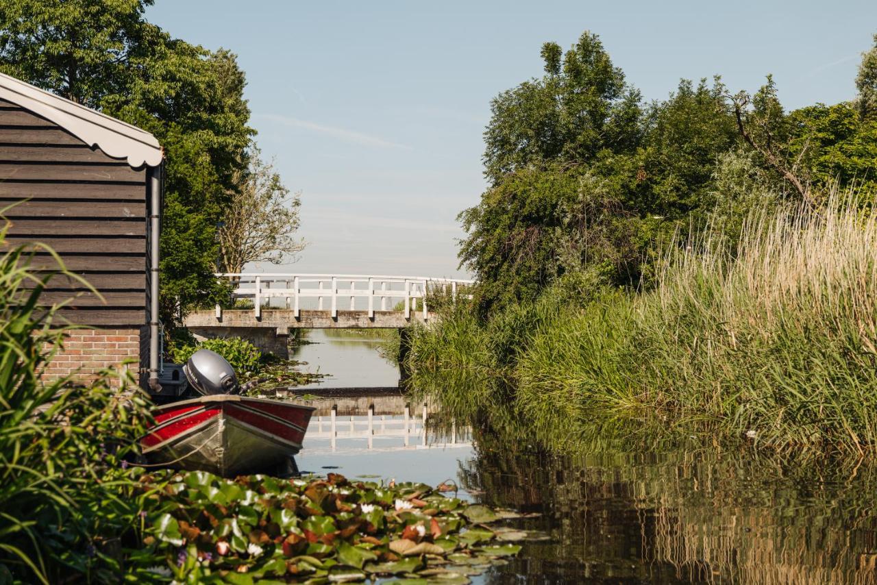 Inn On The Lake Broek in Waterland Esterno foto